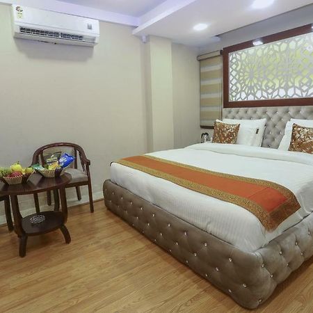 Hotel L'Affaire Delhi  Exteriör bild
